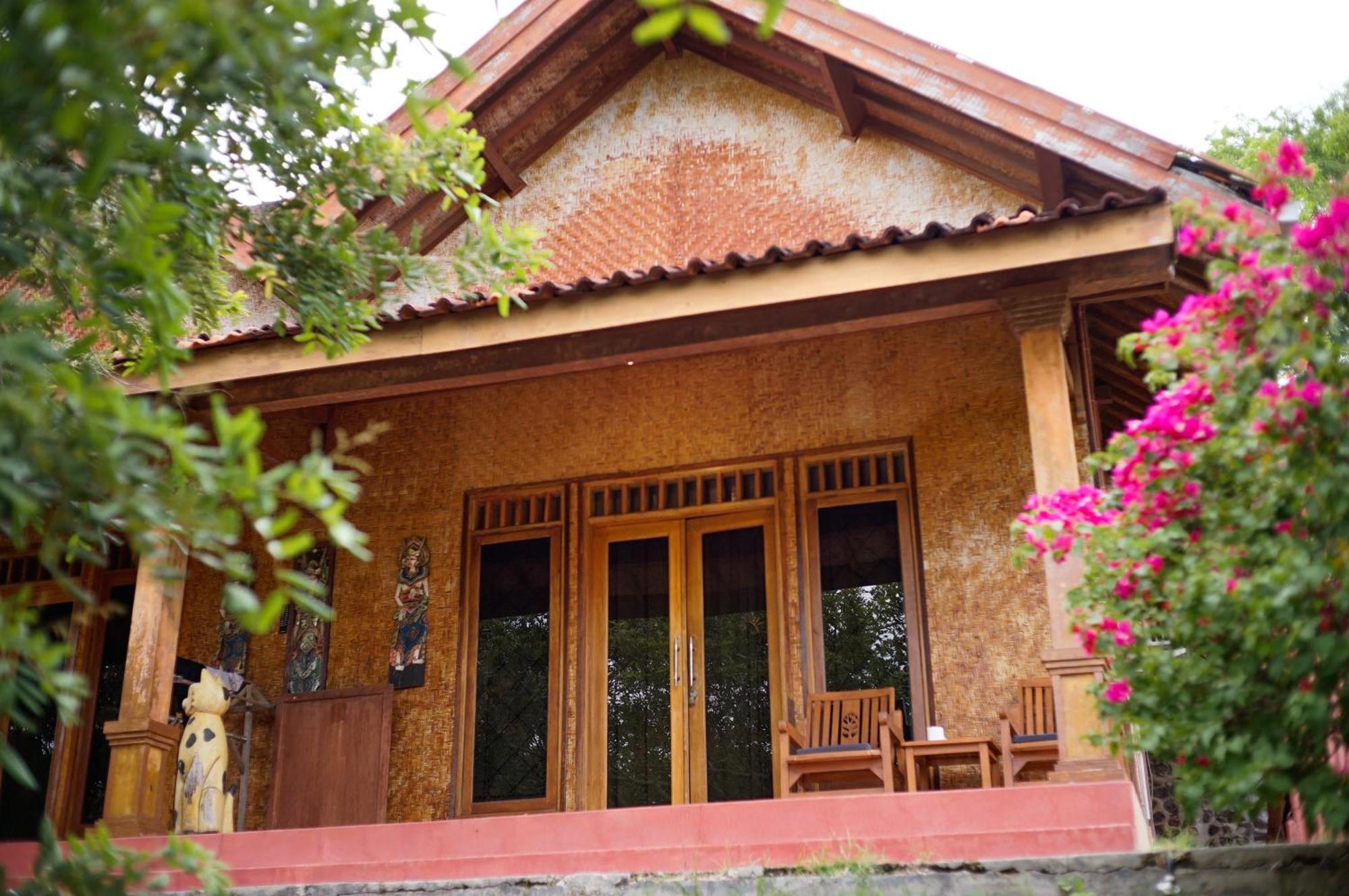 Yut'S Inn Flower Paradise Gili Gede Extérieur photo