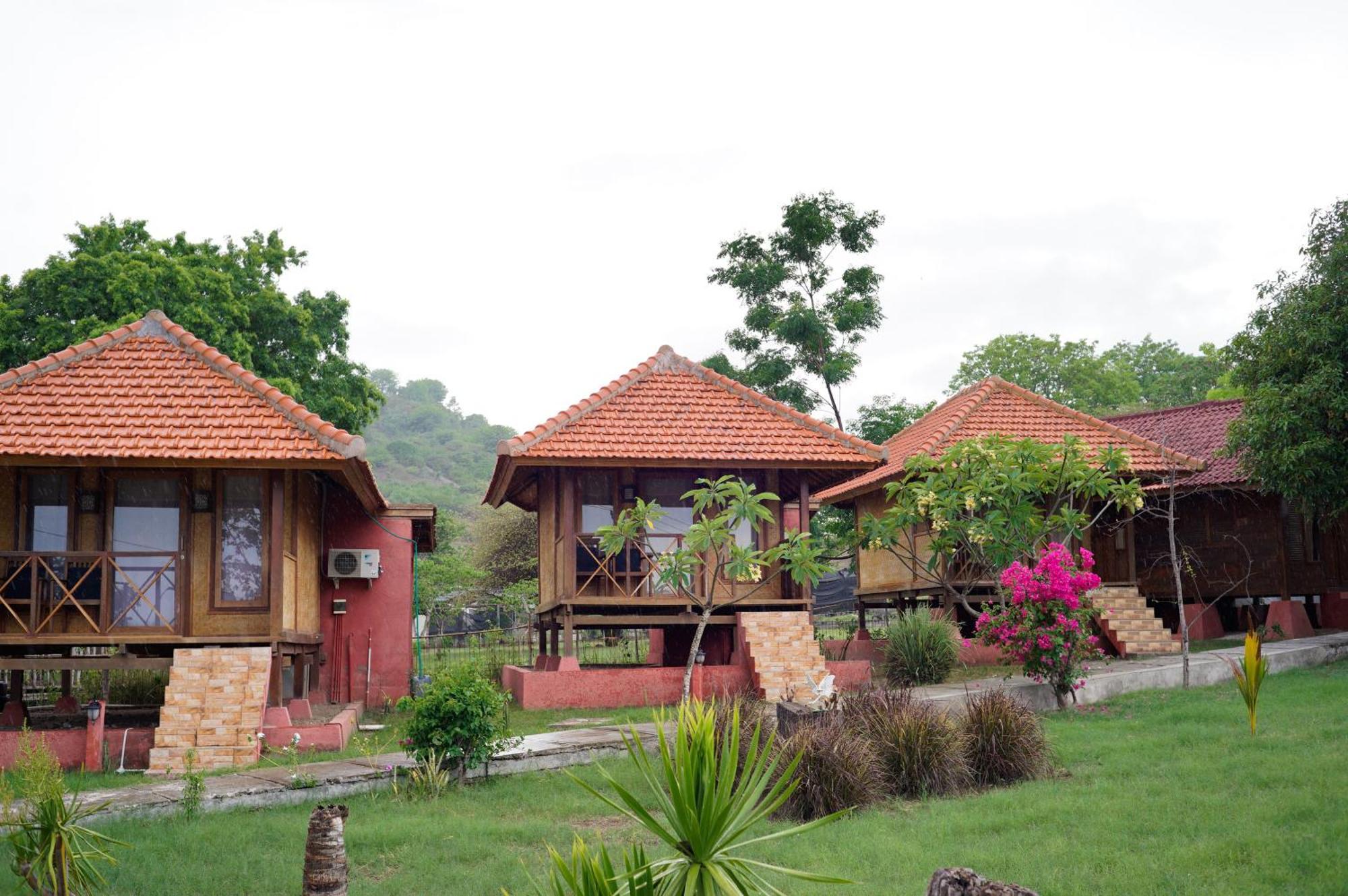 Yut'S Inn Flower Paradise Gili Gede Extérieur photo